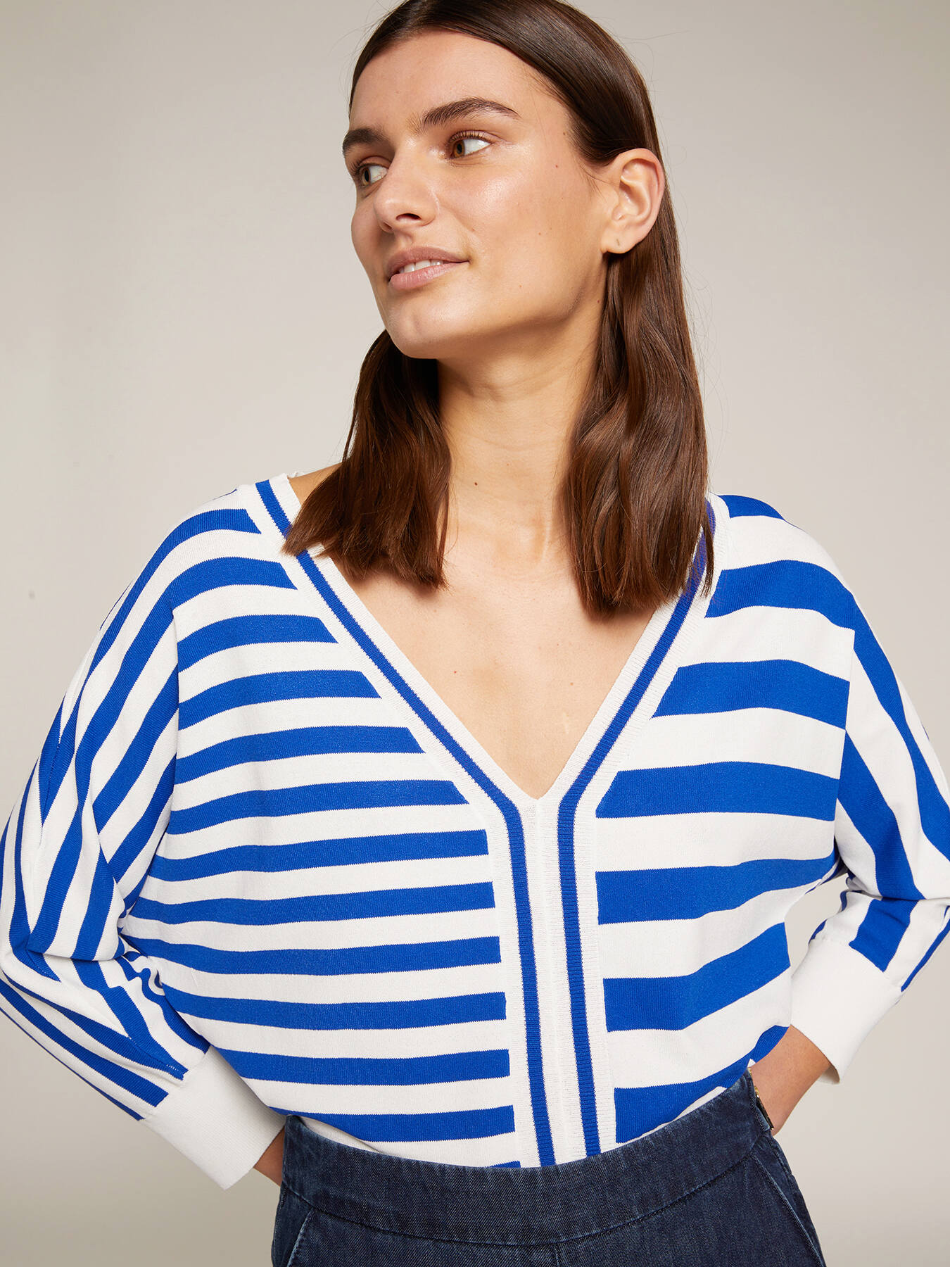 Striped oversized sweater image number 2