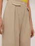 Palazzo-Hose mit Falten und Taschenmotiv image number 3