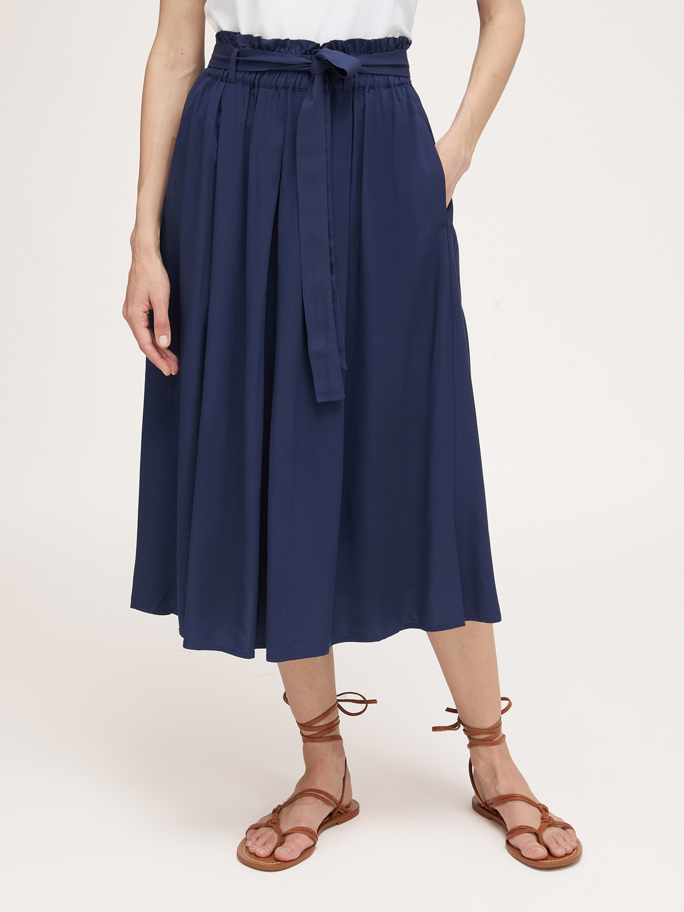Fluid midi skirt with sash image number 0