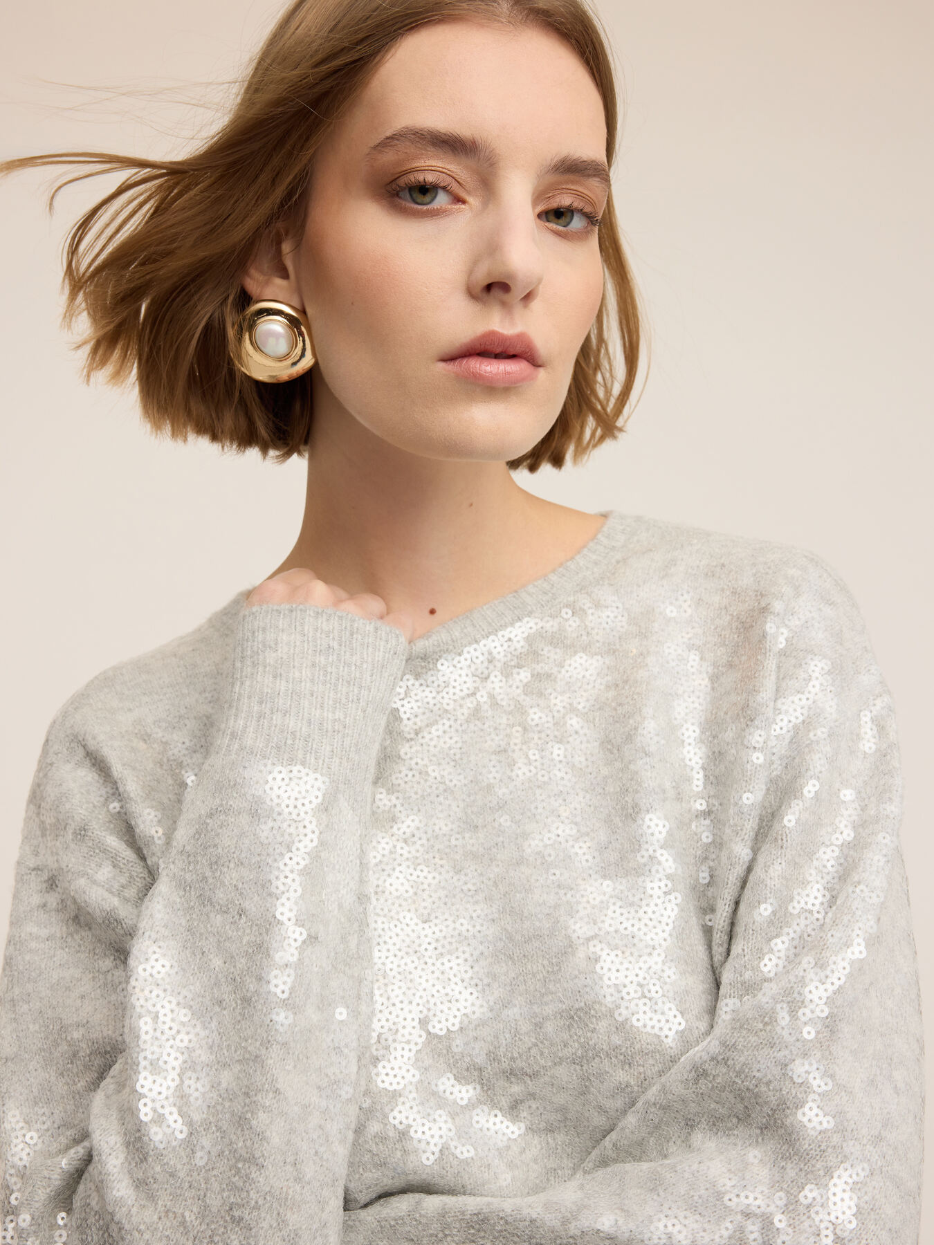 Pullover aus Garn mit Pailletten image number 3