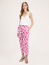 Pantalones regular con estampado floral image number 3