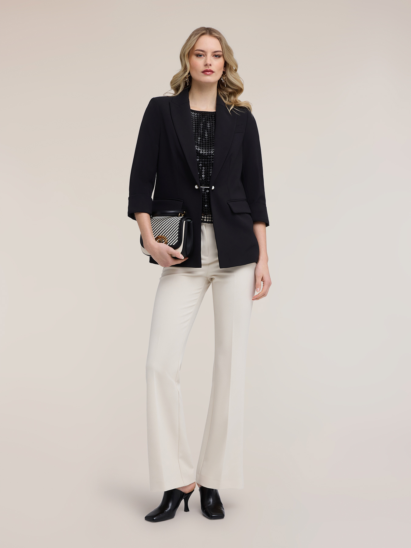 Blazer jacket with jewel cufflinks image number 0