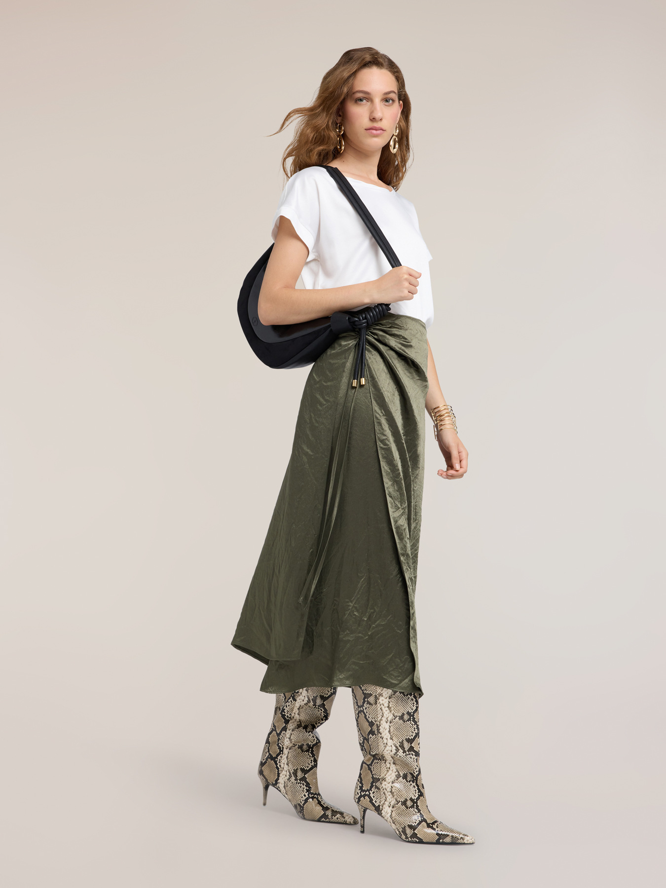 Two-material T-shirt image number 2