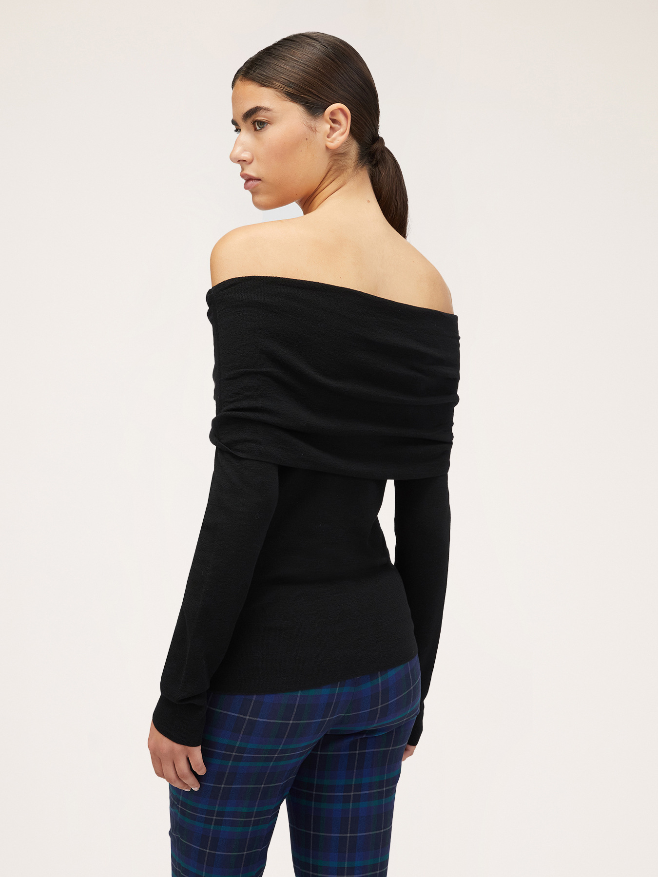 Pulover pe umeri din l&acirc;nă image number 1