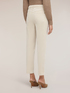 Schmal geschnittene Cordhose image number 1
