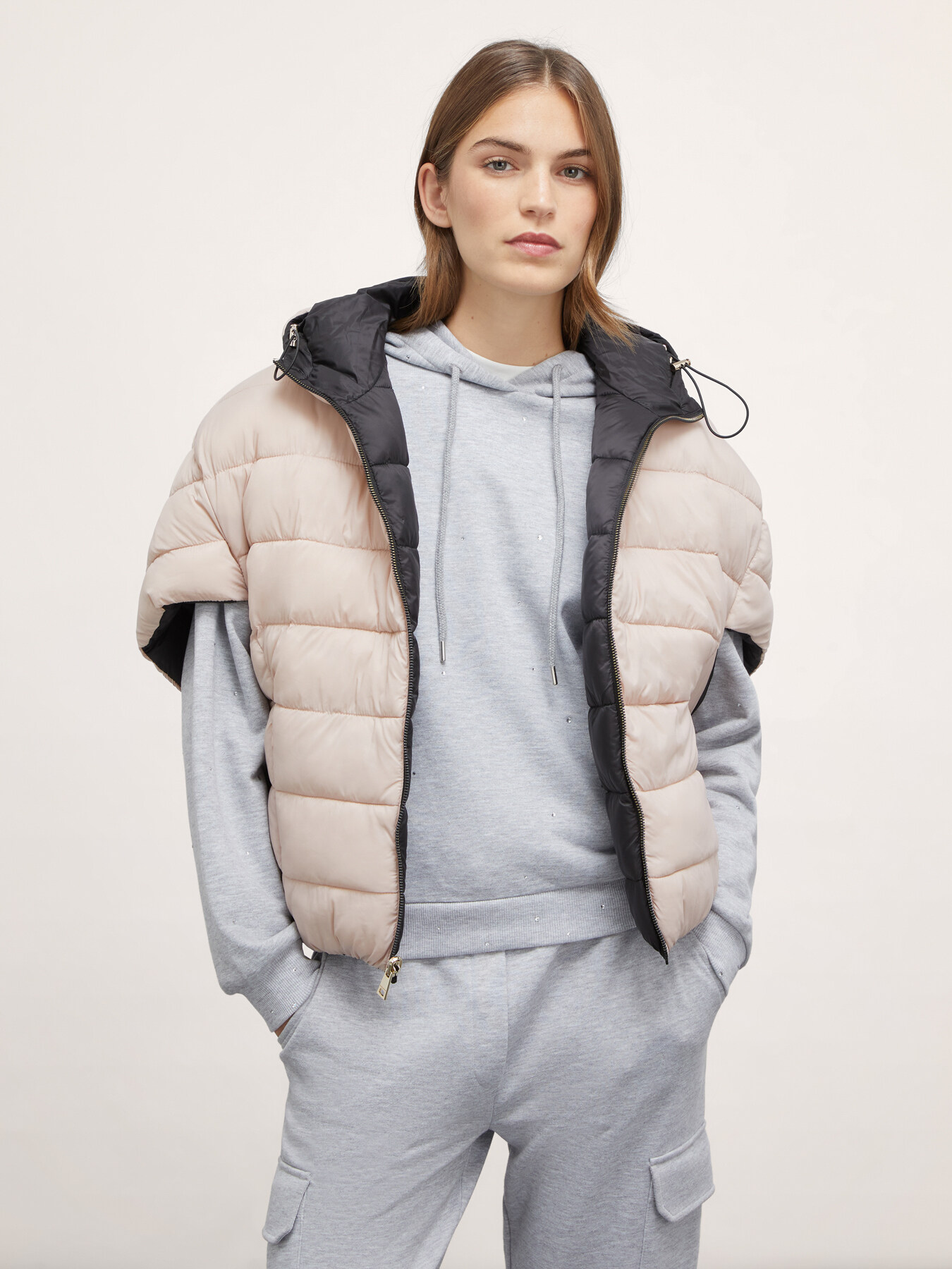 Padded quilted poncho image number 4