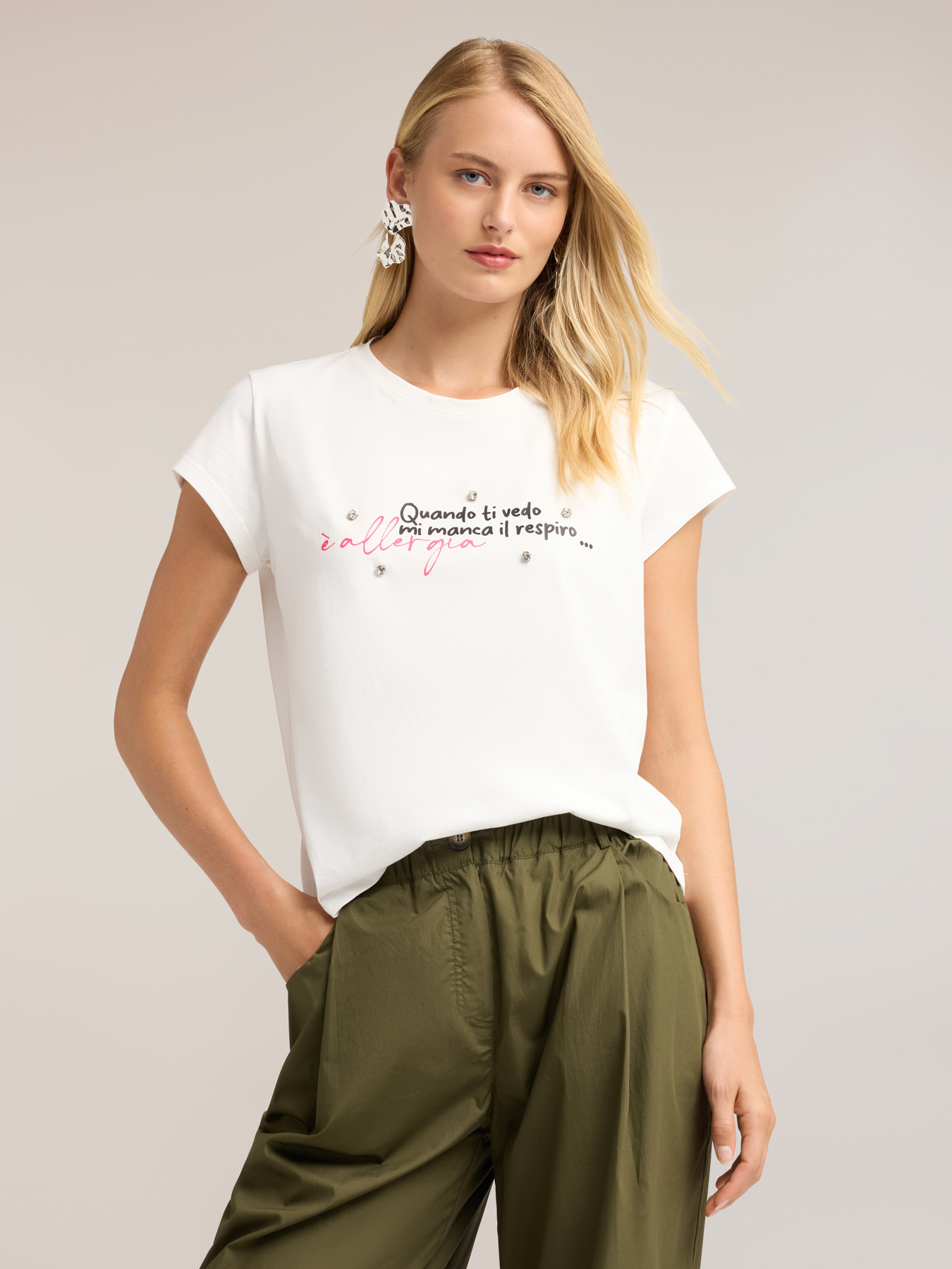 T-shirt with lettering and stone embroidery image number 0