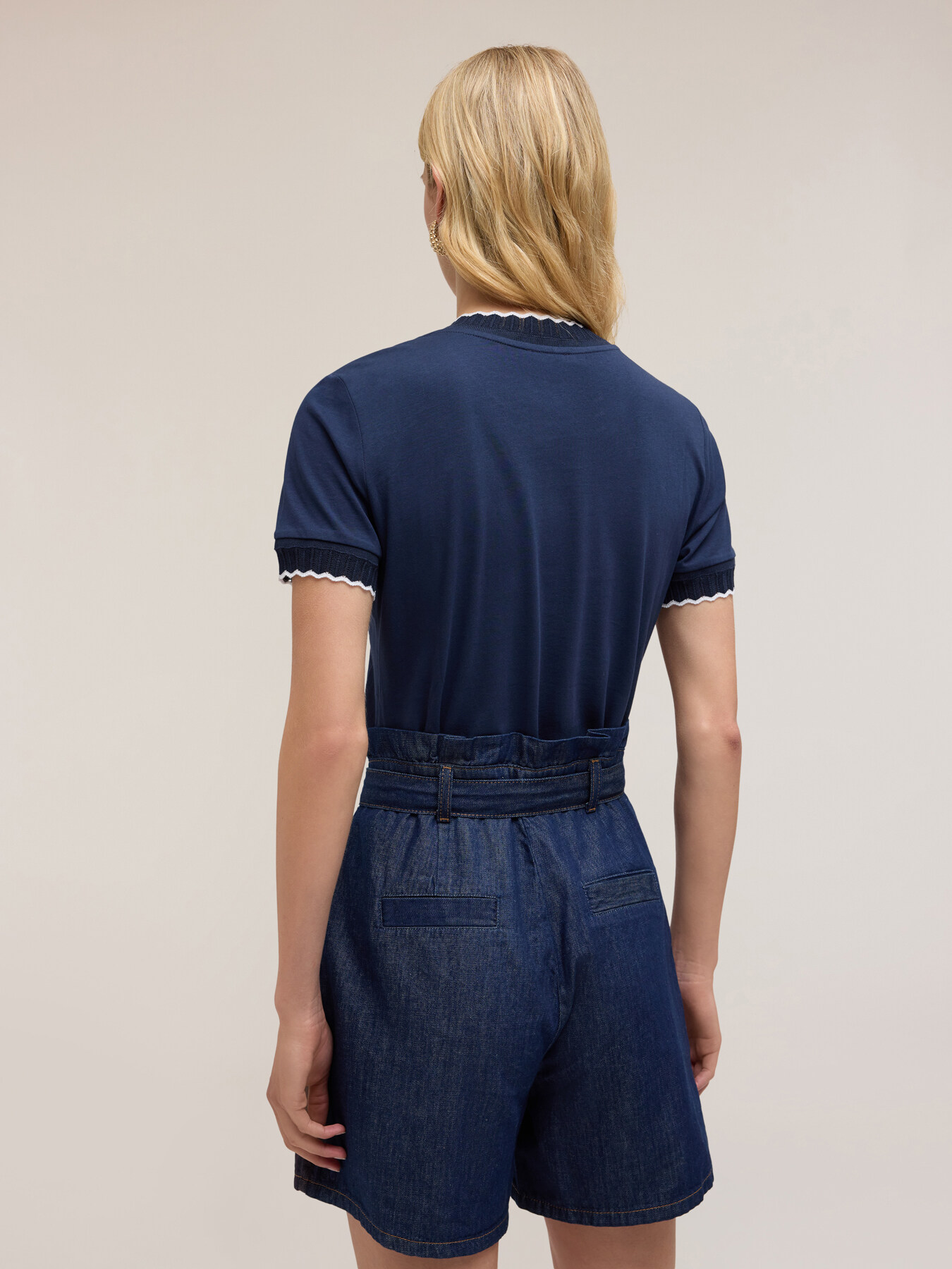 Camiseta con bordes de punto image number 1