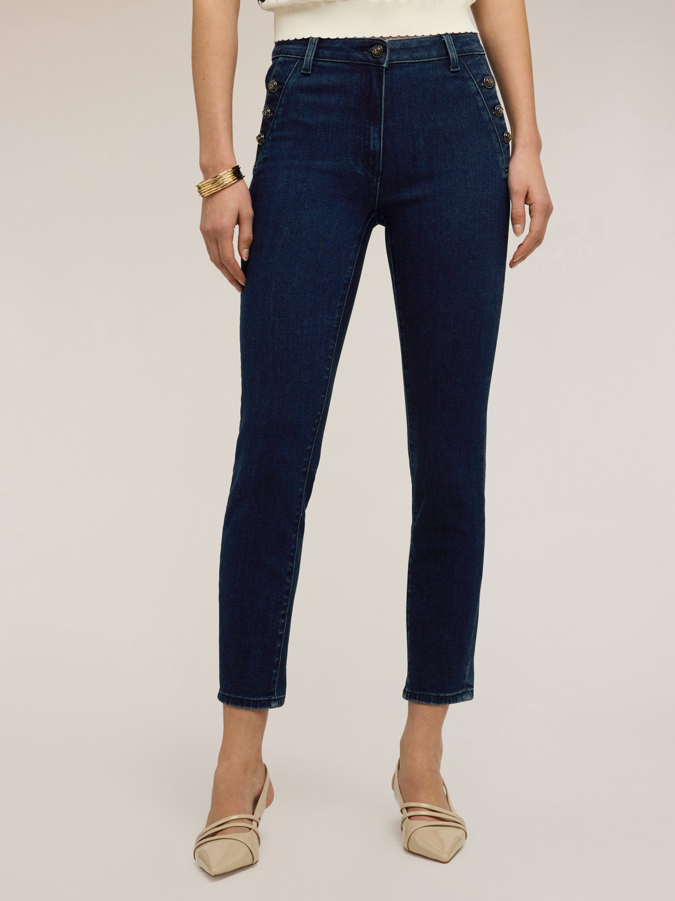Skinny jeans with decorative buttons image number 2