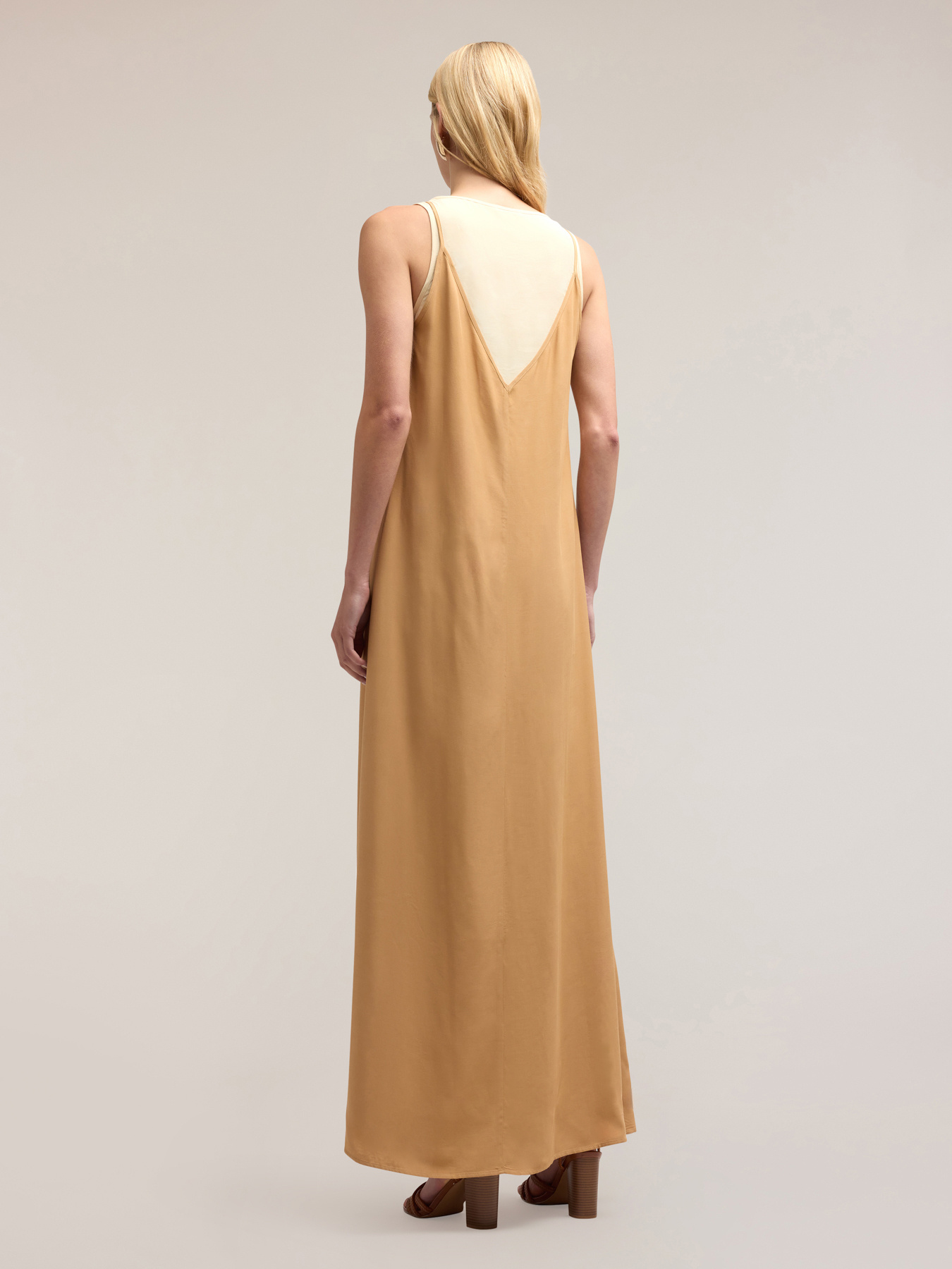Doppellagiges langes Kleid aus Viskose image number 1