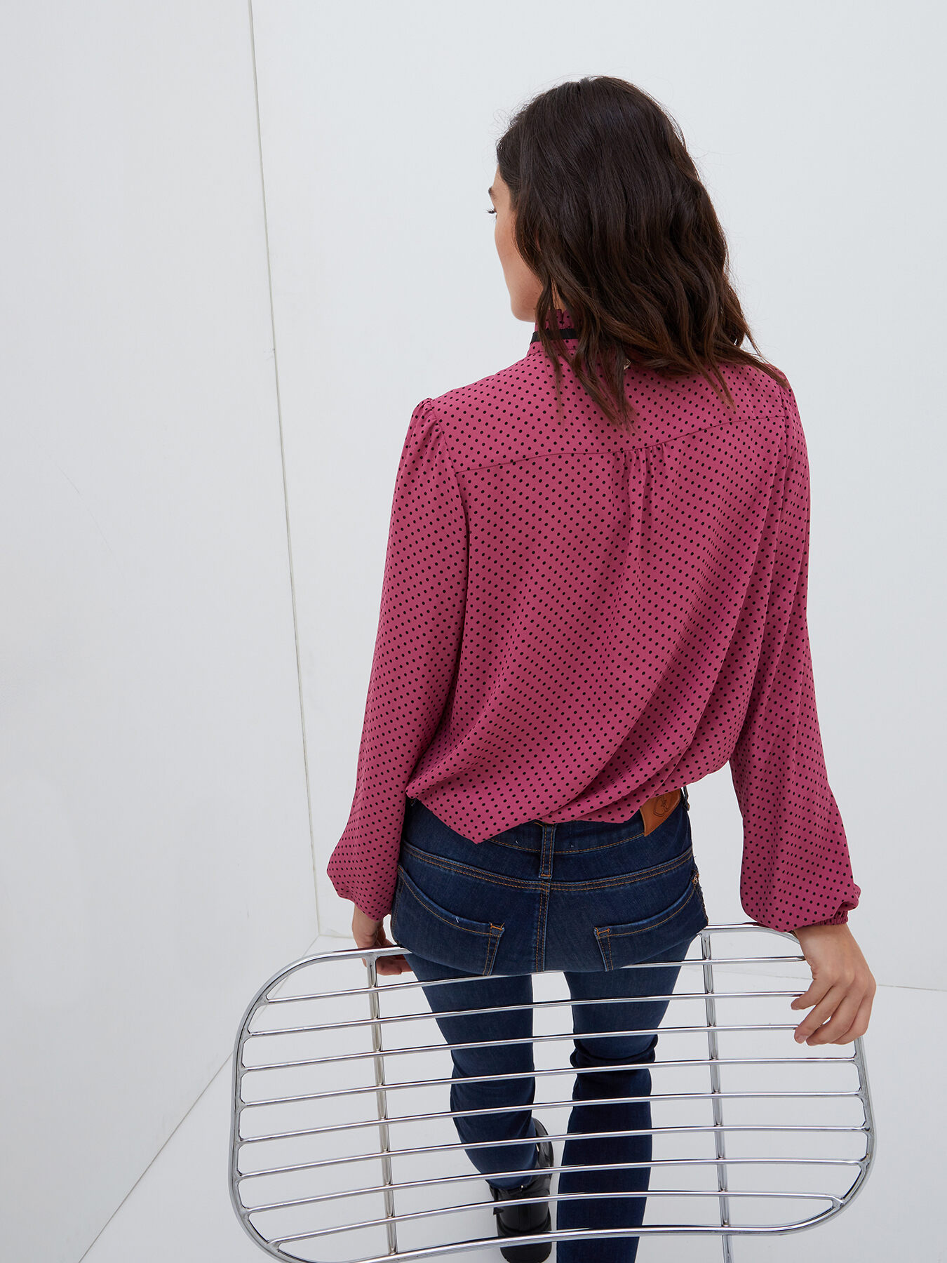 Camicia a pois con fiocco image number 2