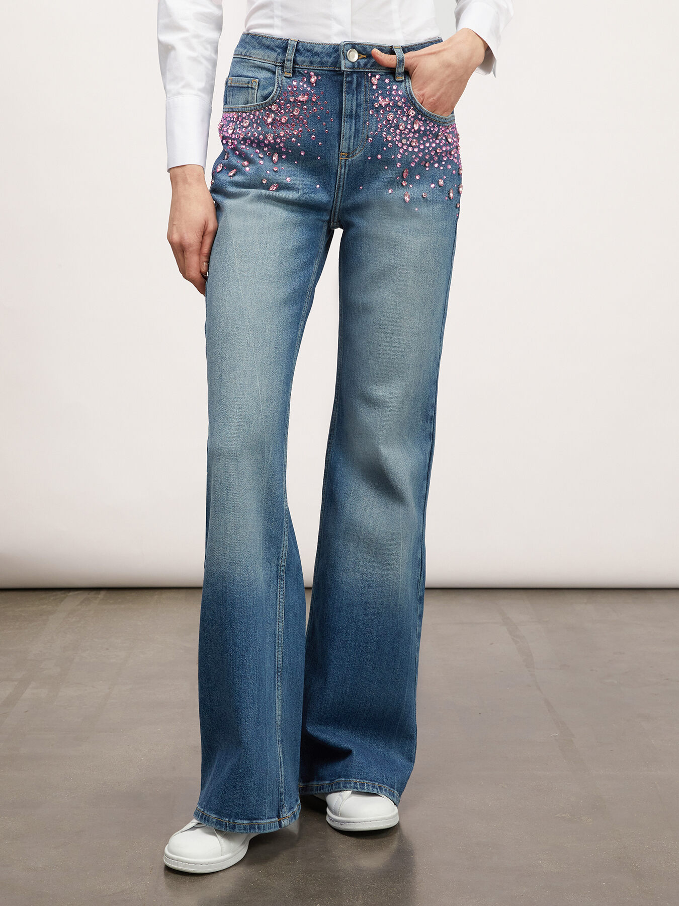 Wide leg jeans with gemstone embroidery image number 0