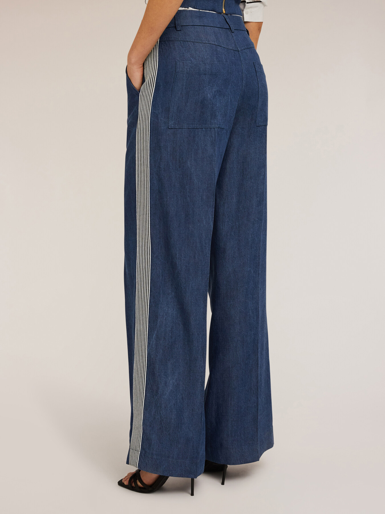 Pantaloni tip palazzo din denim cu benzi laterale image number 1