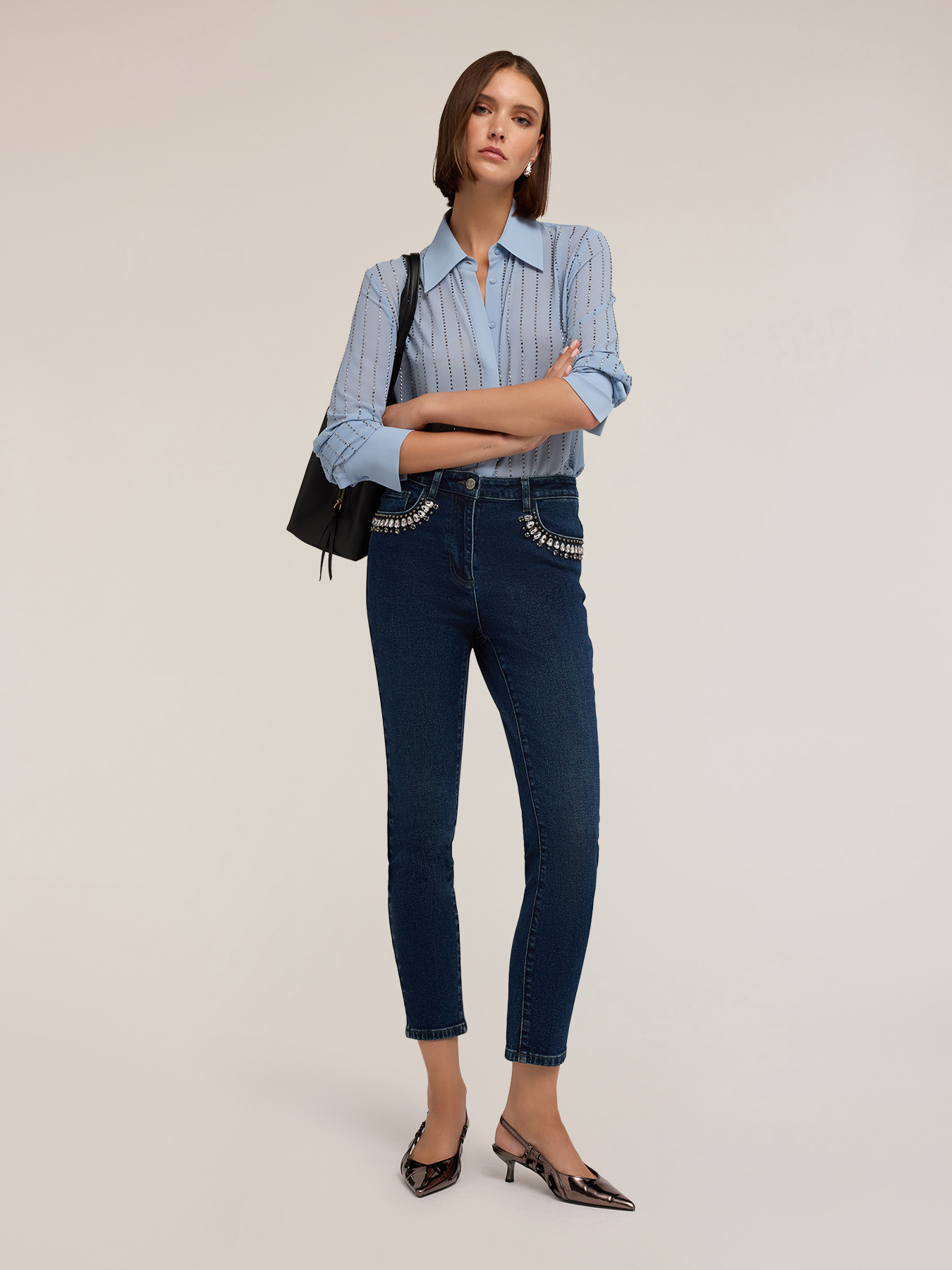 Skinny Jeans mit bestickten Taschen image number 0