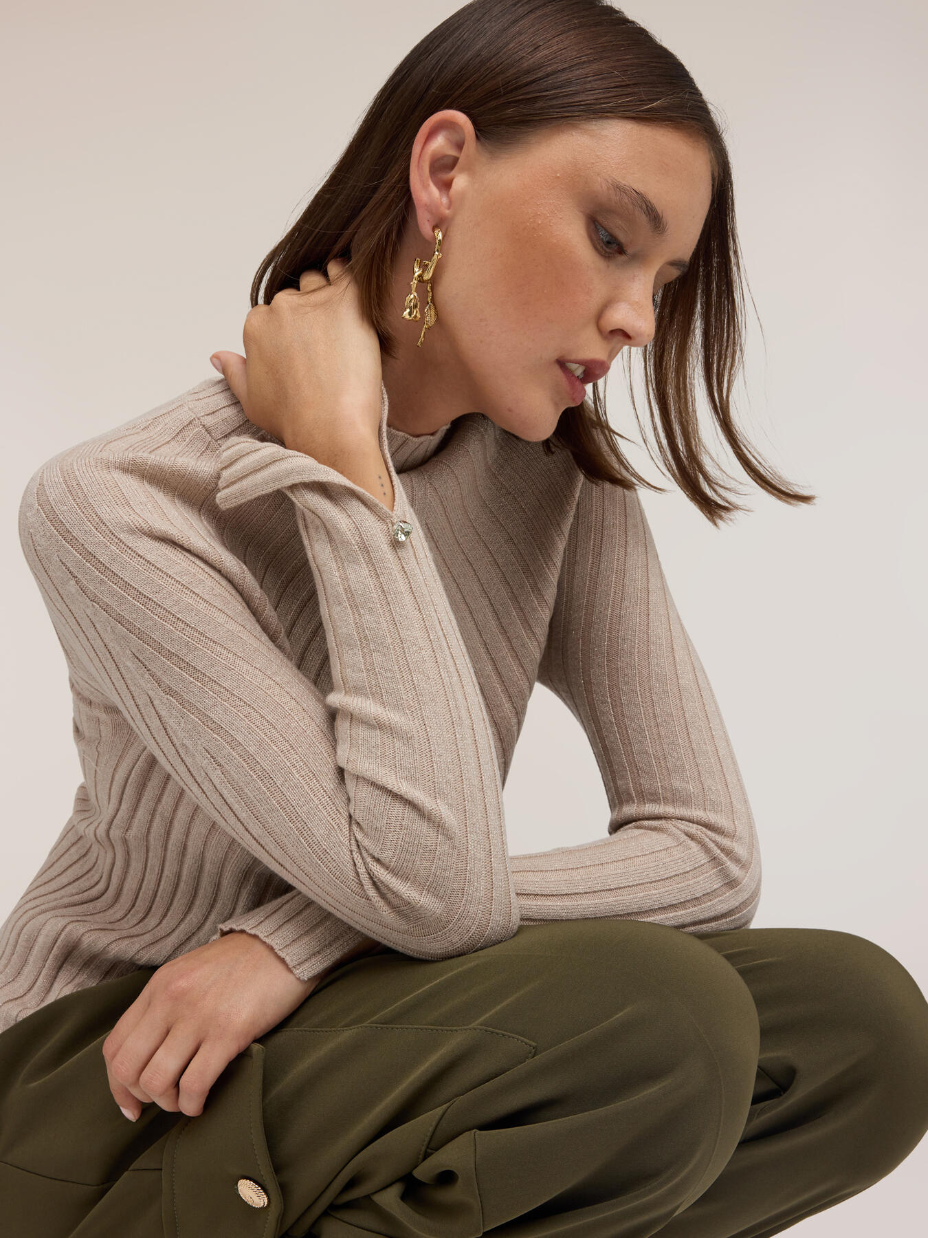 Ribbed turtleneck sweater in wool blend image number 3