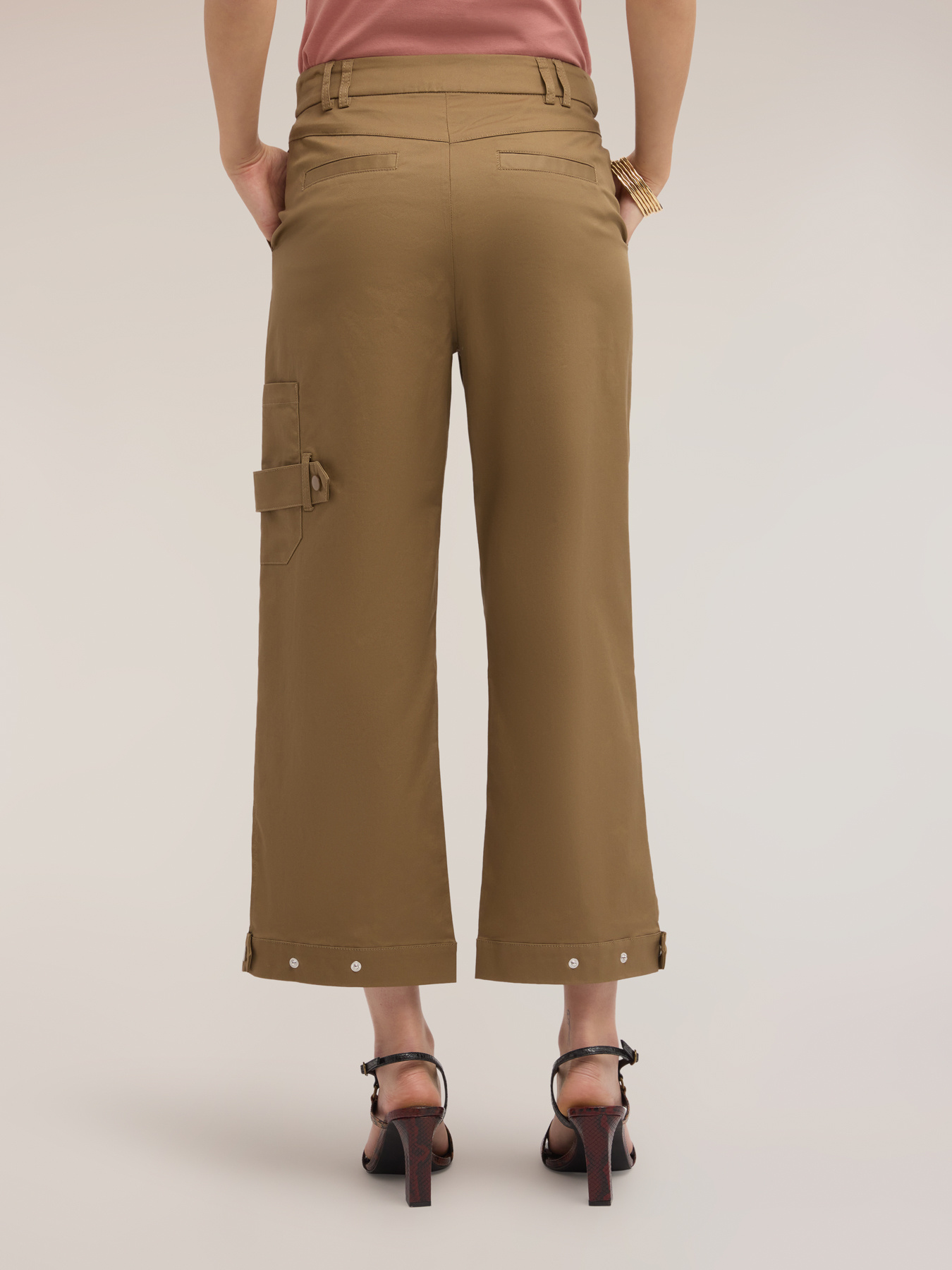 Pantaloni cargo in gabardine di cotone image number 1