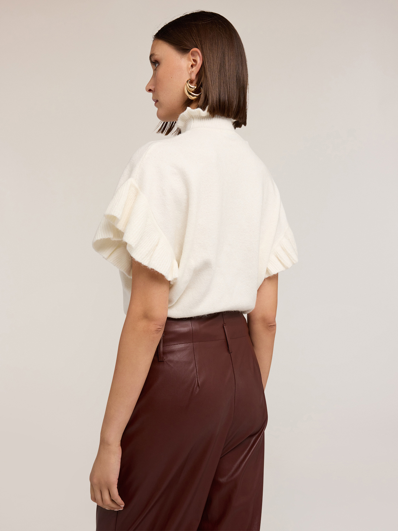 Pull oversize avec tresse et volant image number 1