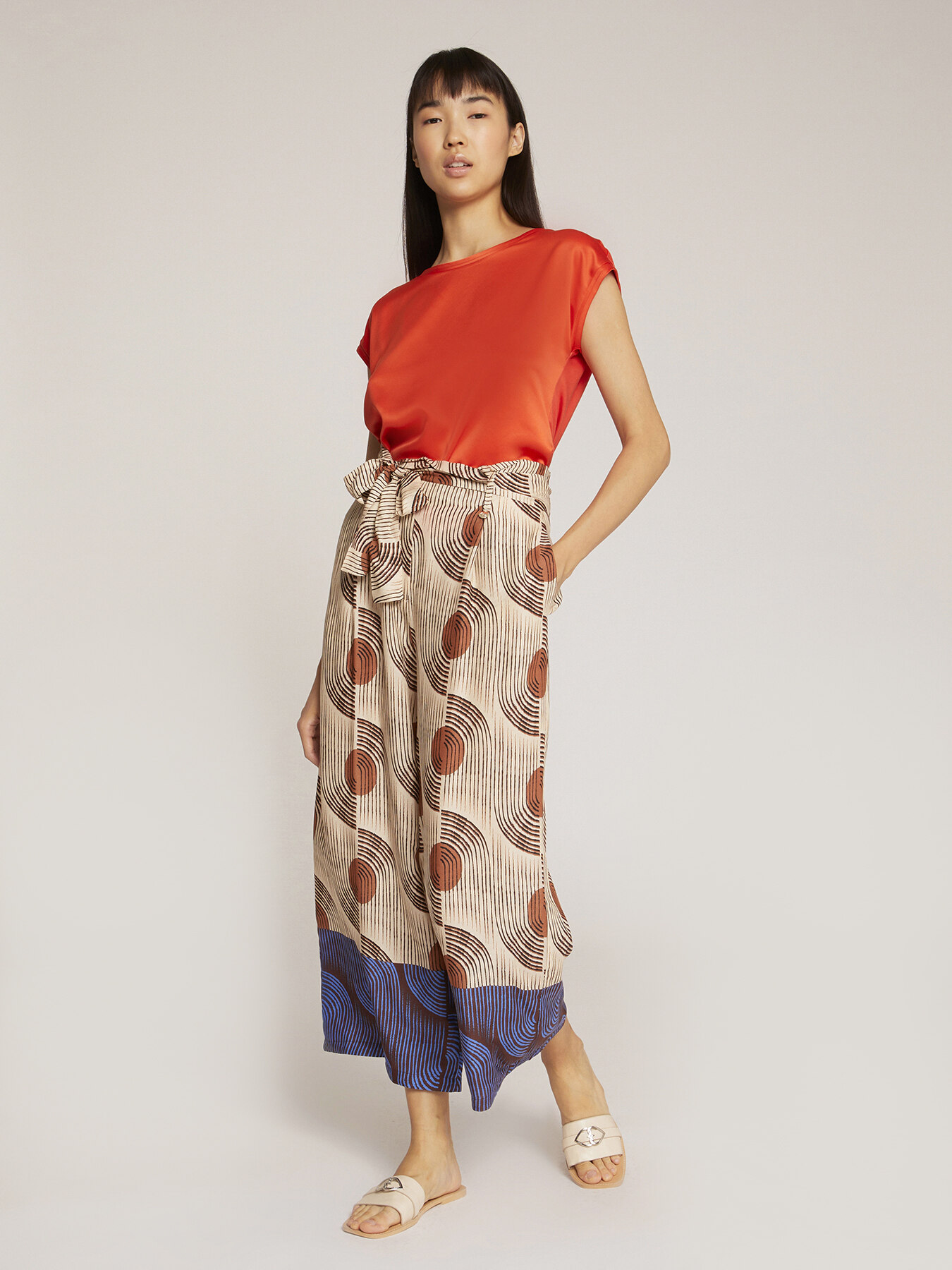 Ethnic pattern loose trousers image number 0