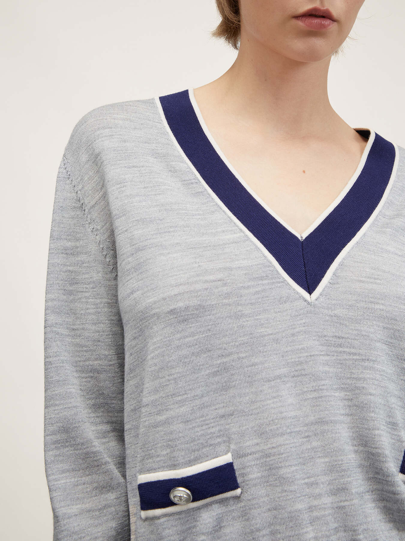 Pull-over avec bords de couleur contrastante en laine image number 2