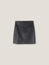 Mini-jupe en simili cuir image number 3