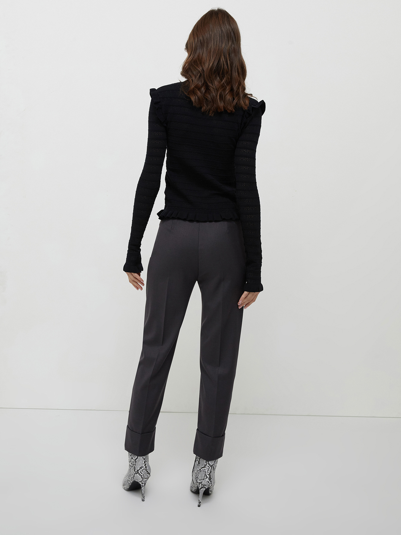 Pull en maille pointelle image number 1