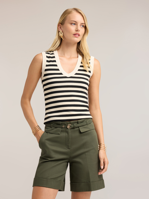 Ribbed striped V-neck top