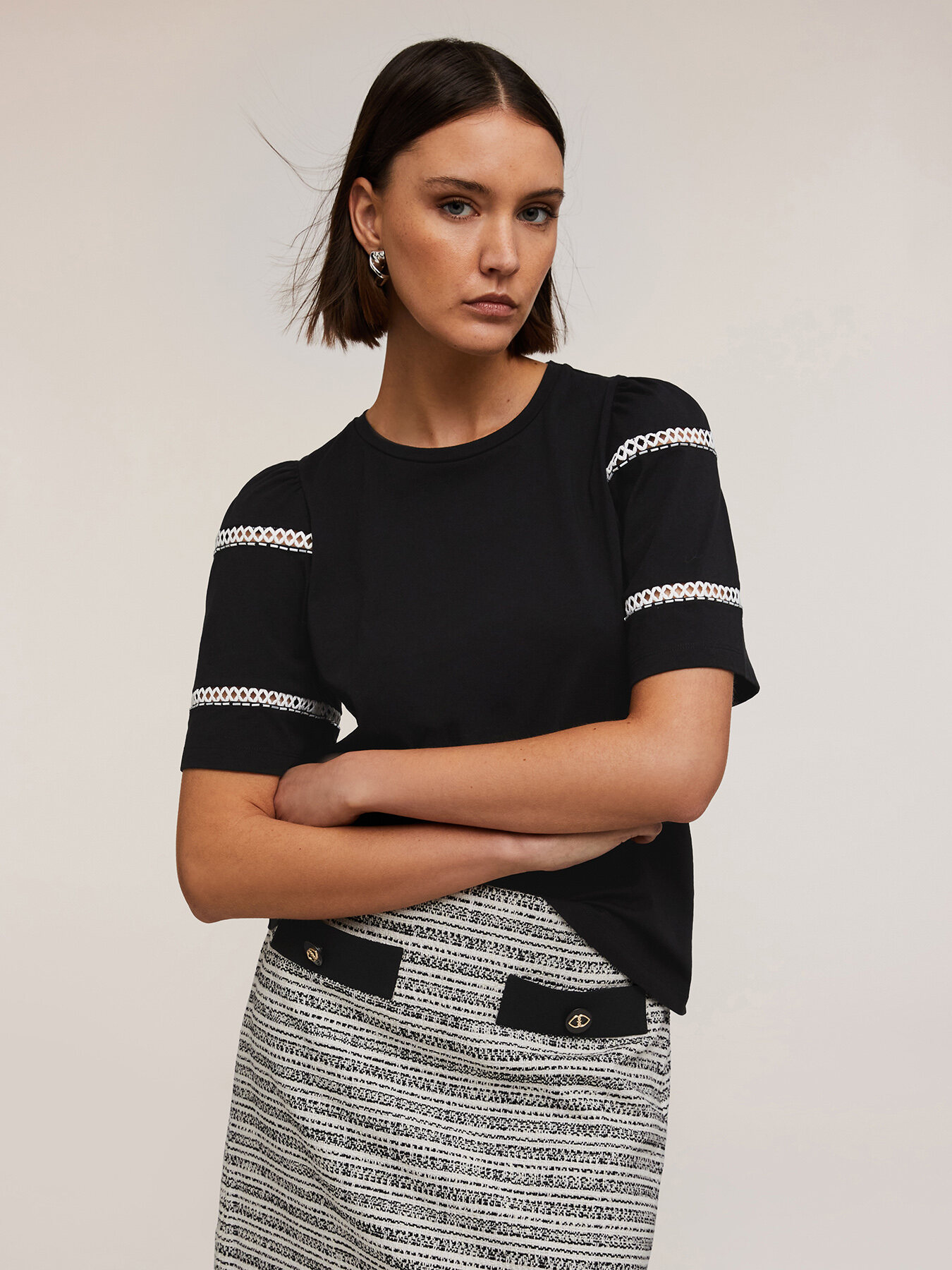 Tricou cu m&acirc;neci brodate image number 2