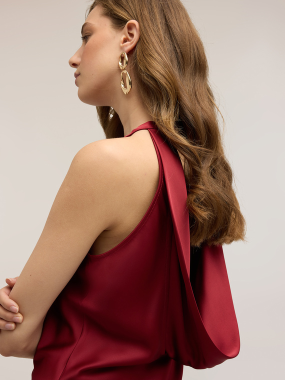 Top en satin avec drap&eacute; au dos