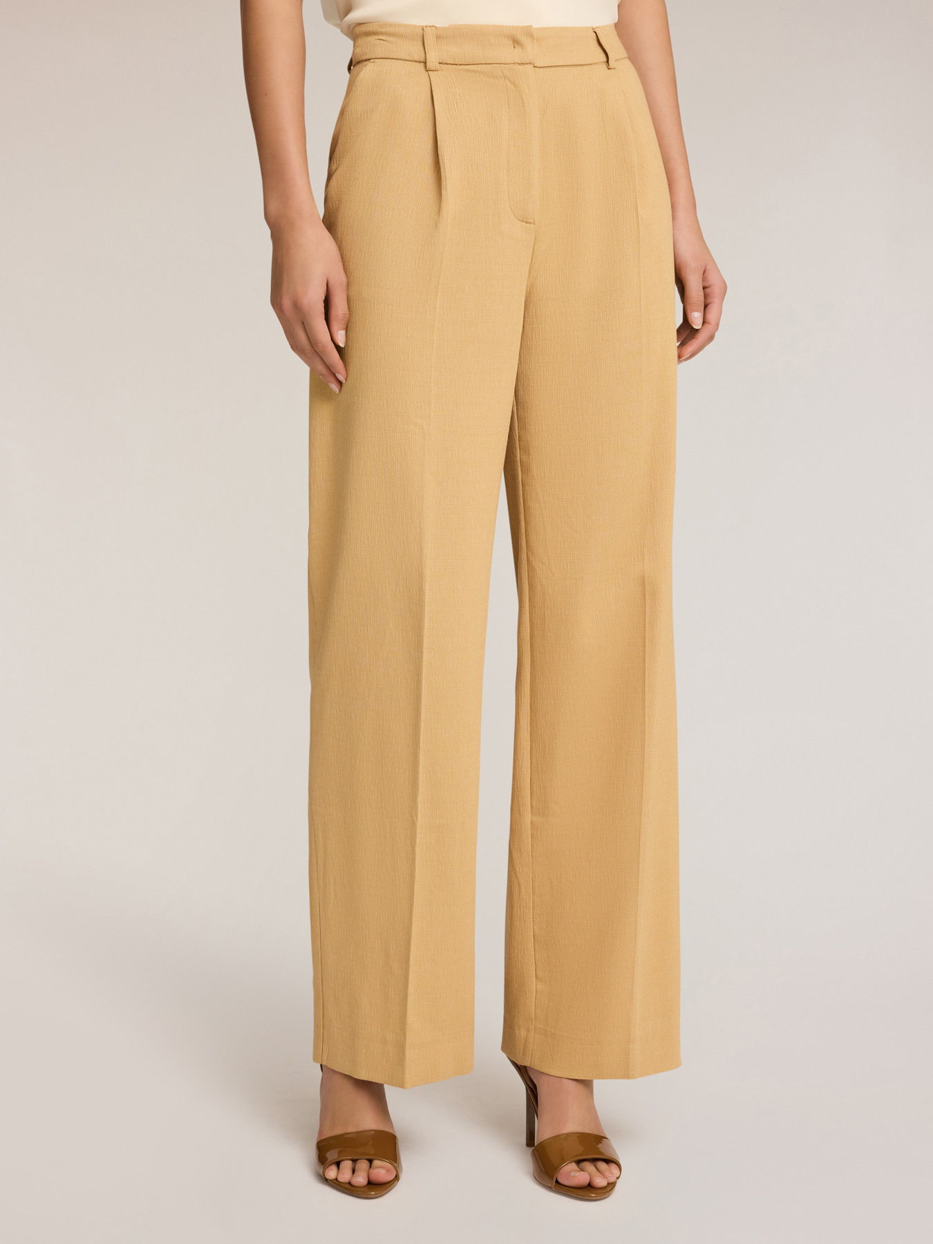 Pantalon fluide large &agrave; plis image number 2