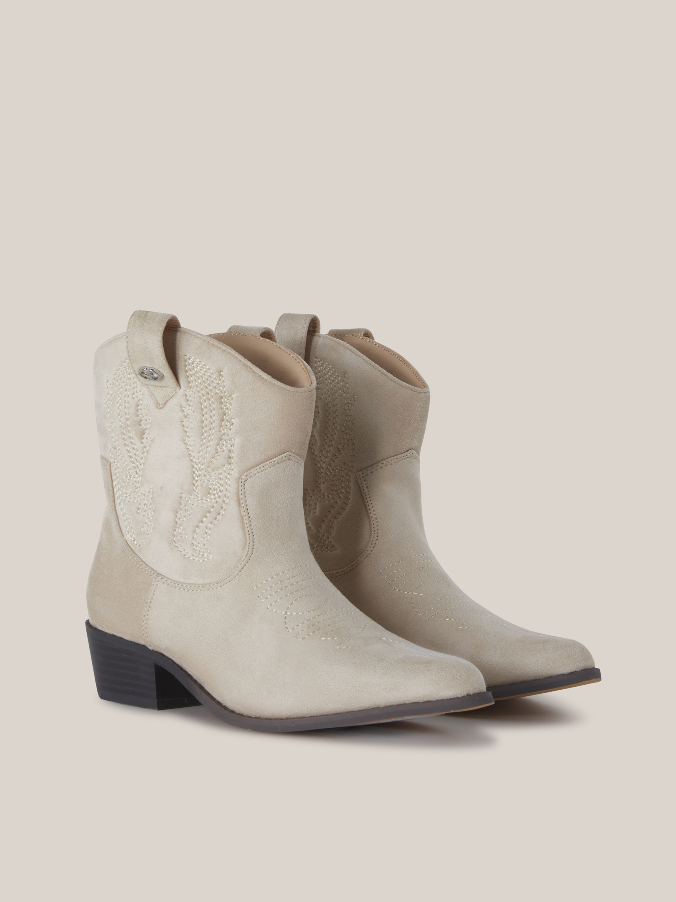 Embroidered cowboy ankle boots image number 0