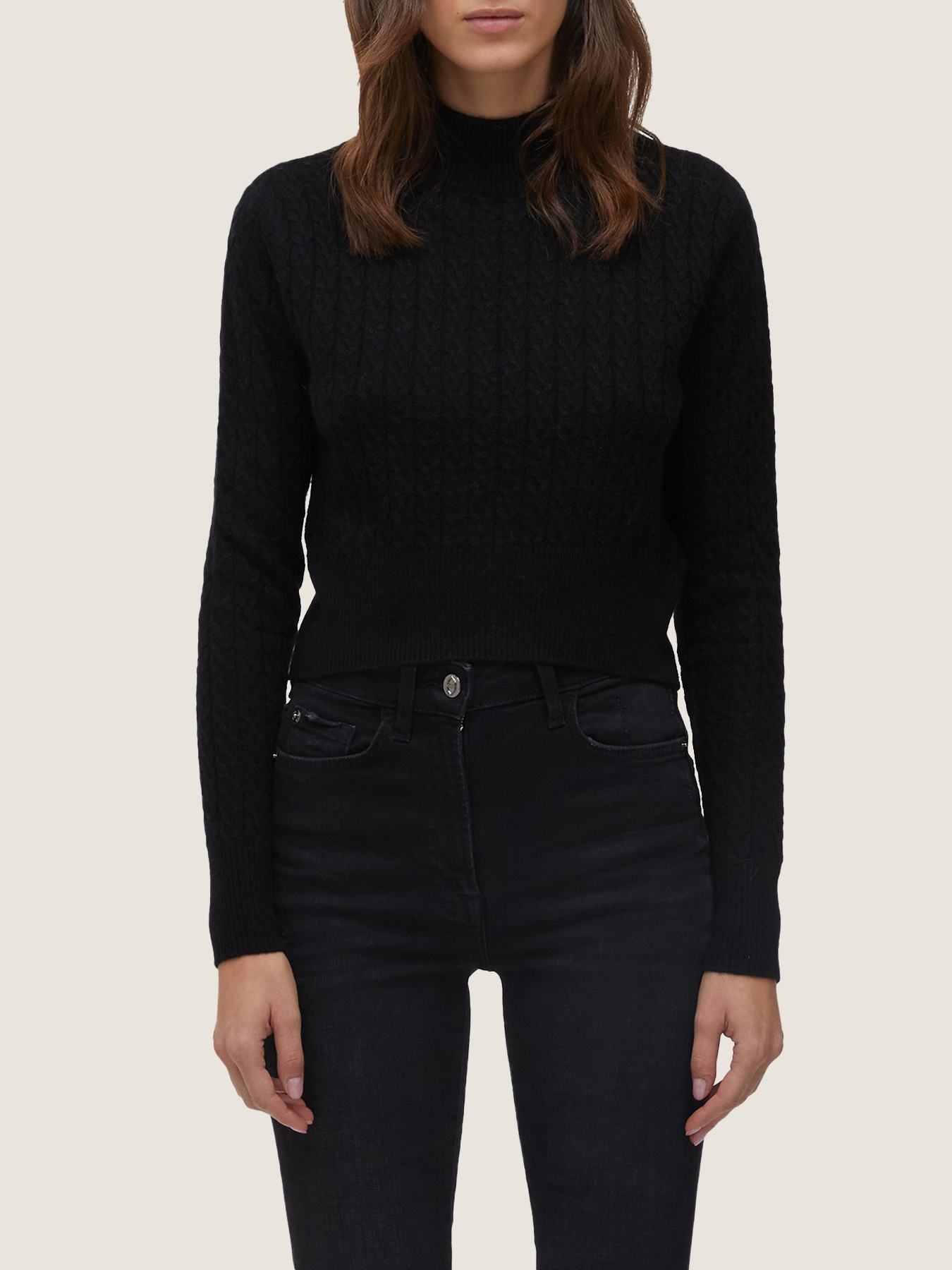 Cropped turtleneck sweater image number 0