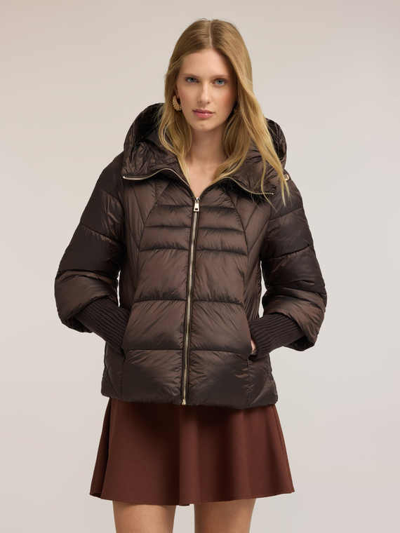 Plum&iacute;fero pesado oversize con capucha