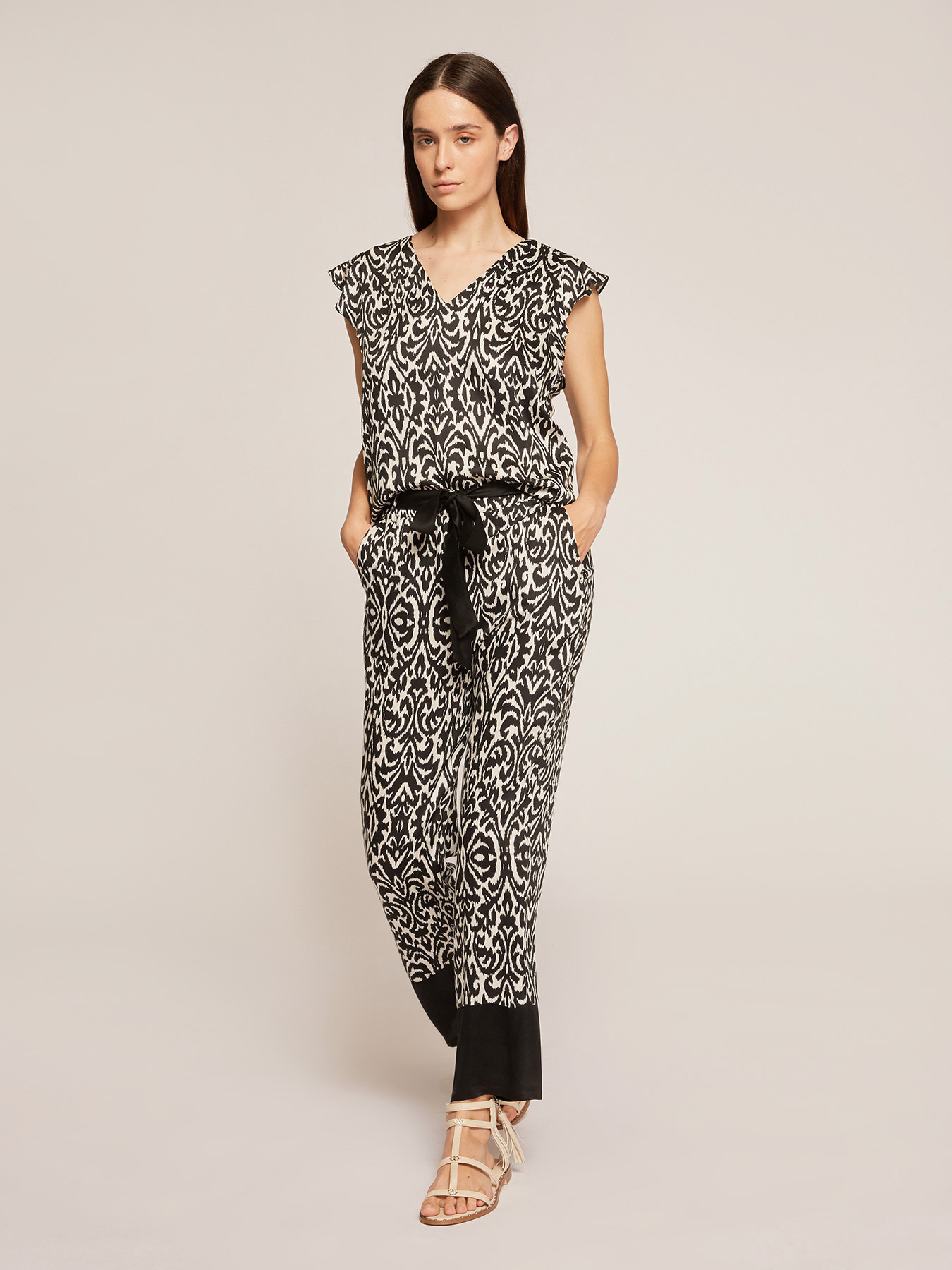 Wide-leg ethnic pattern trousers image number 0