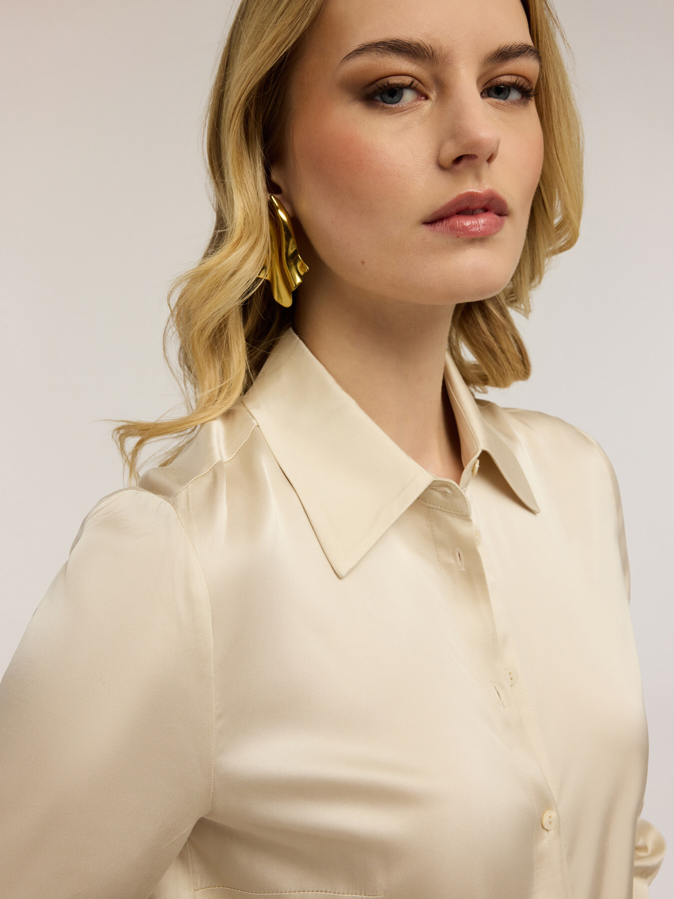 Camicia in raso di viscosa image number 3