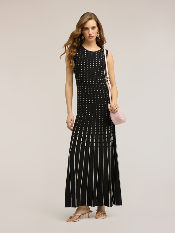 Long pleated knit dress