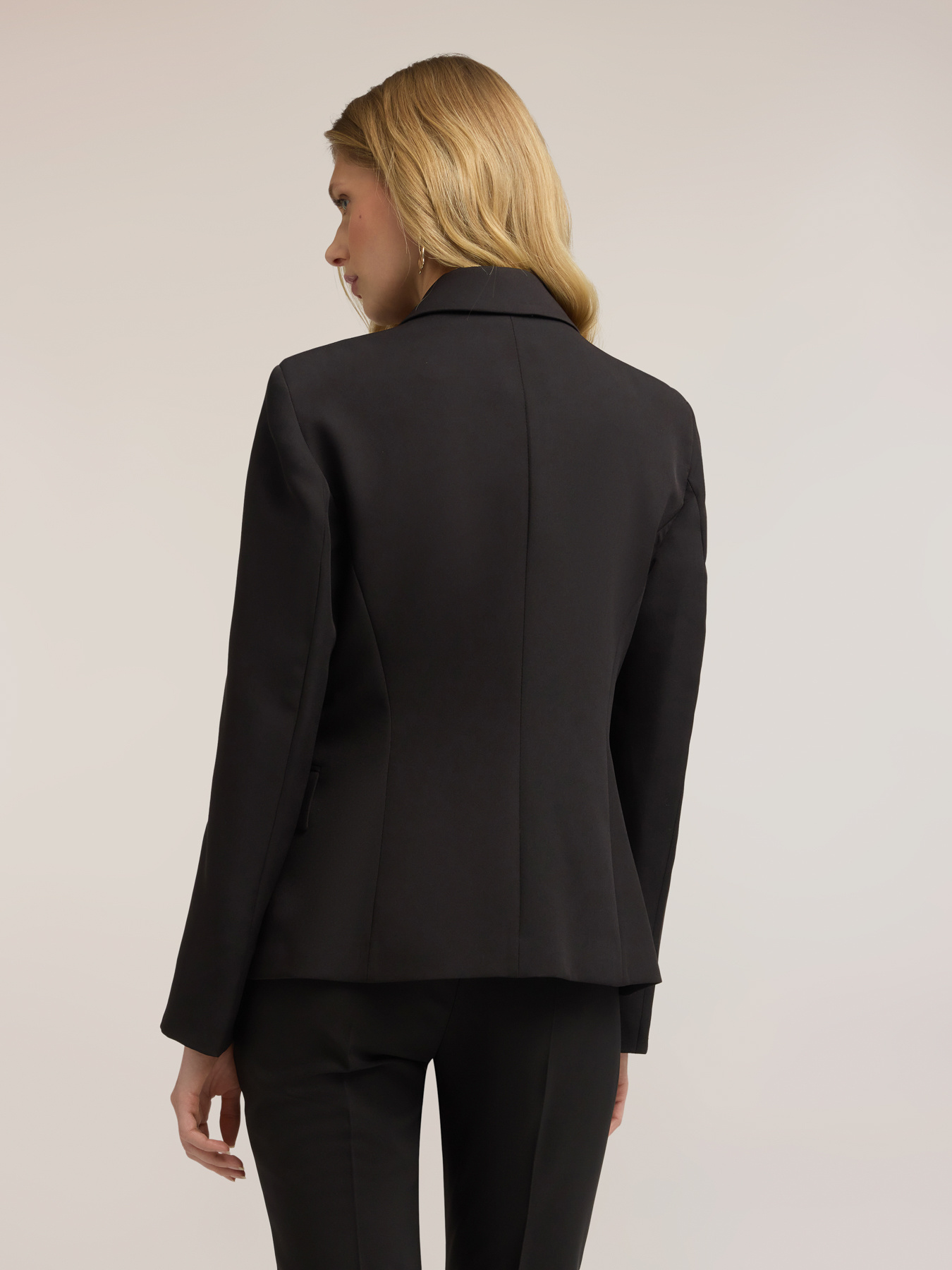 Blazer doppiopetto con revers a lancia image number 1