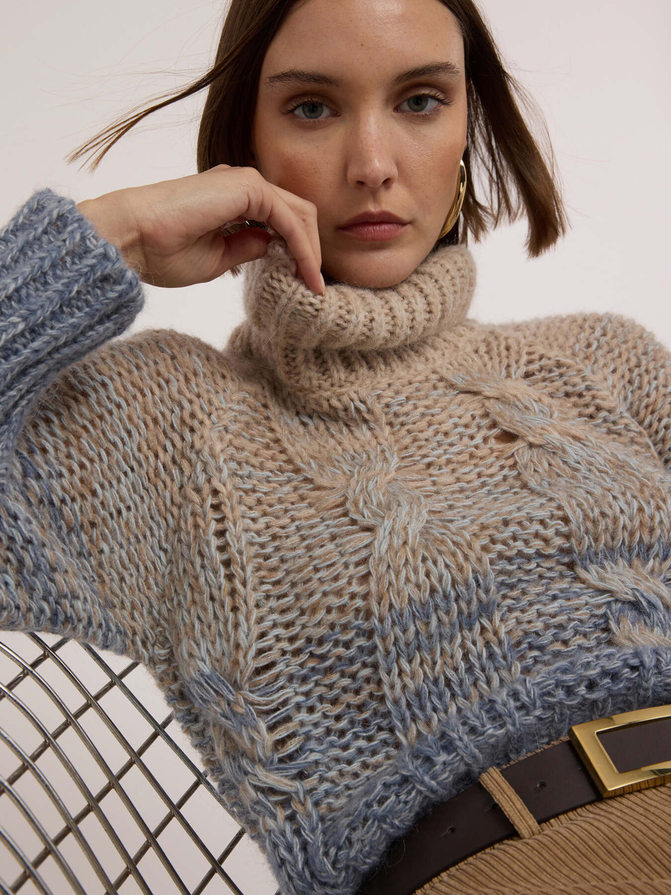 Pulover cu model &icirc;mpletit din amestec de l&acirc;nă cu design nuanțat image number 3