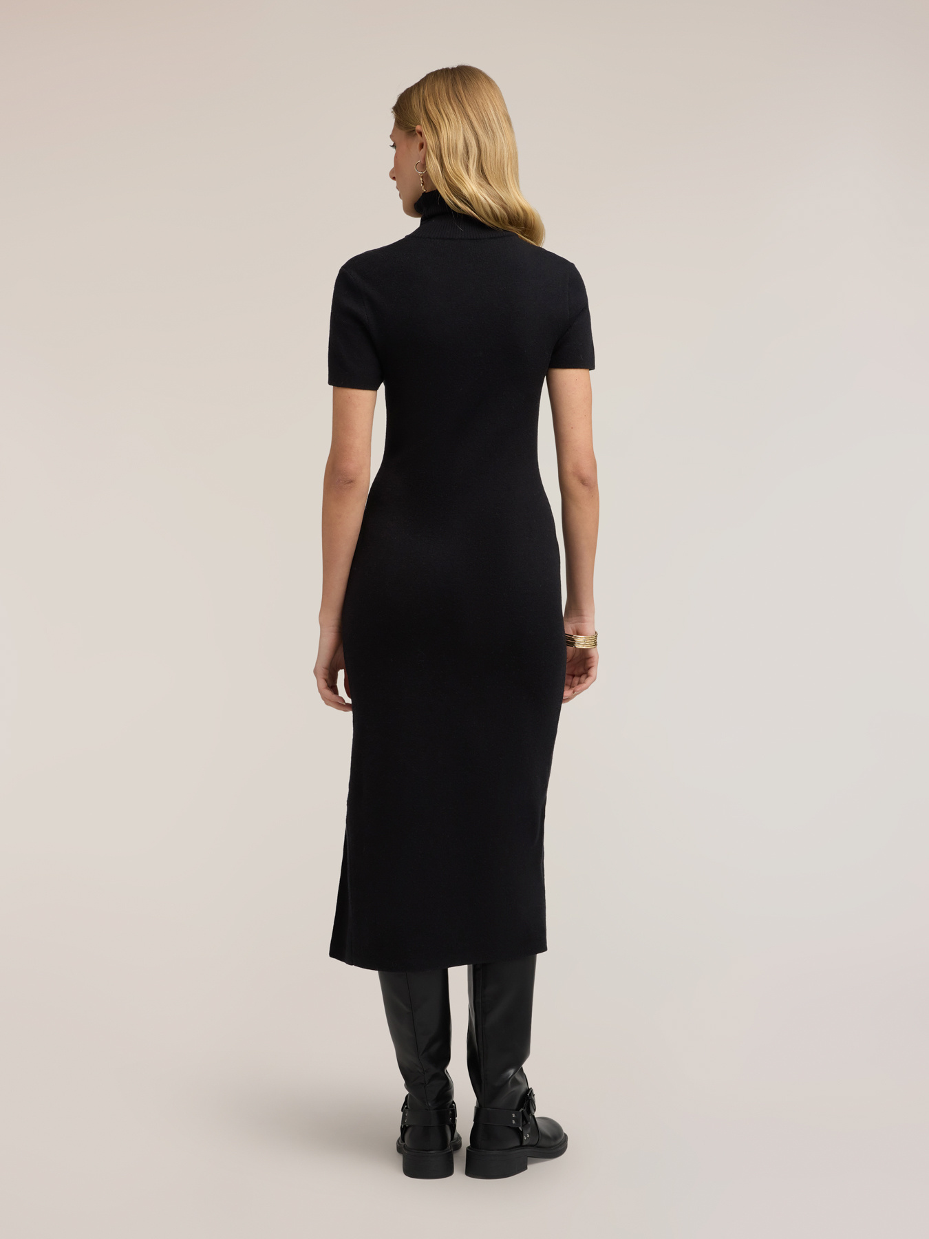 Knit sheath dress with slit image number 1