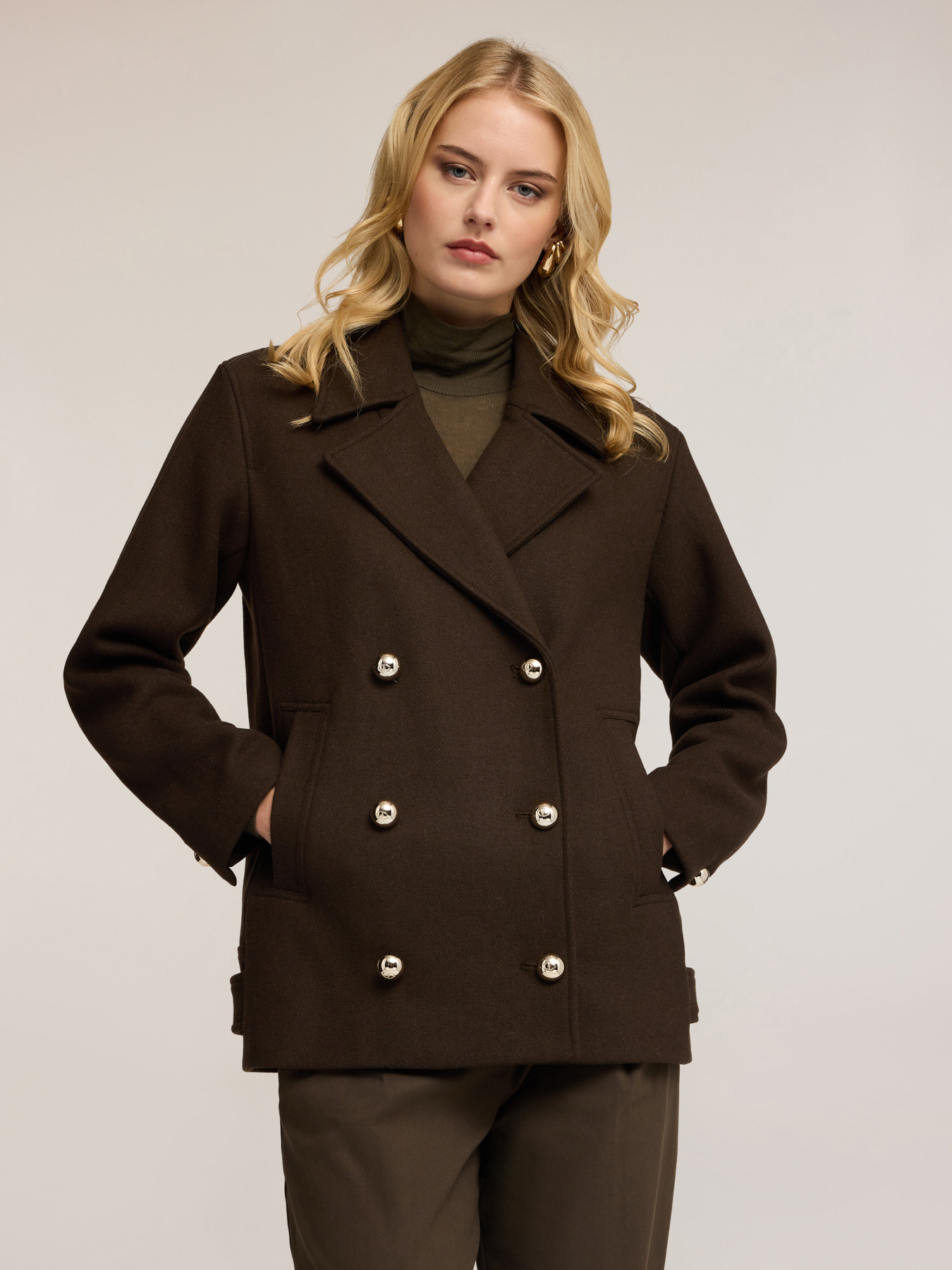 Cappotto doppiopetto in panno misto lana image number 0