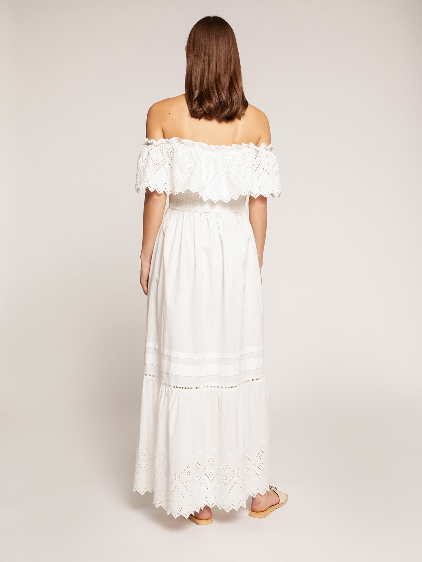 Langes Kleid aus Baumwolle mit Lochstickereien image number 1