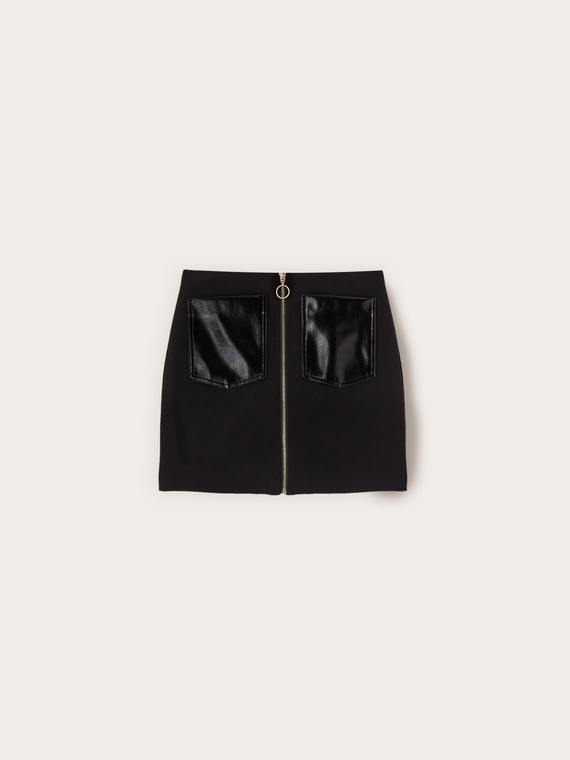 Patent leather mini skirt with pockets