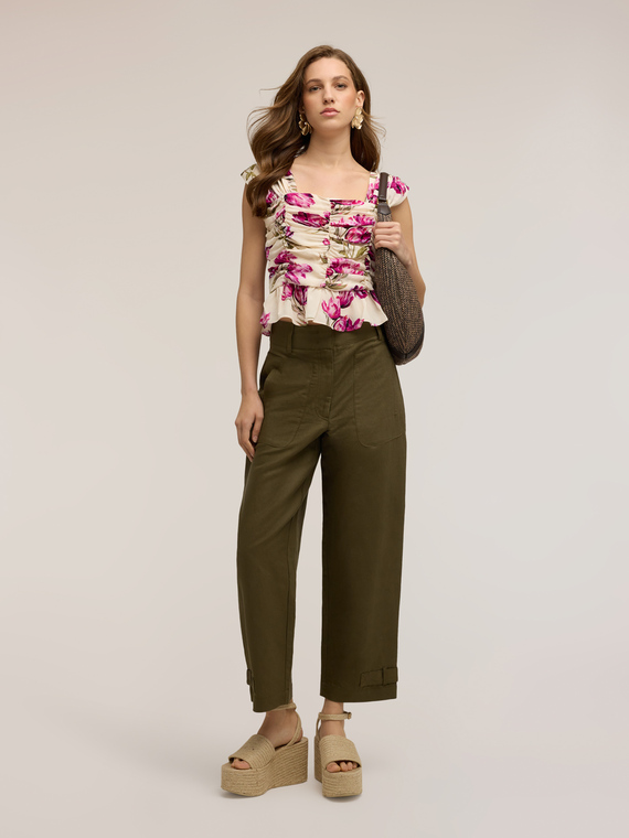 Ruffled top with floral print