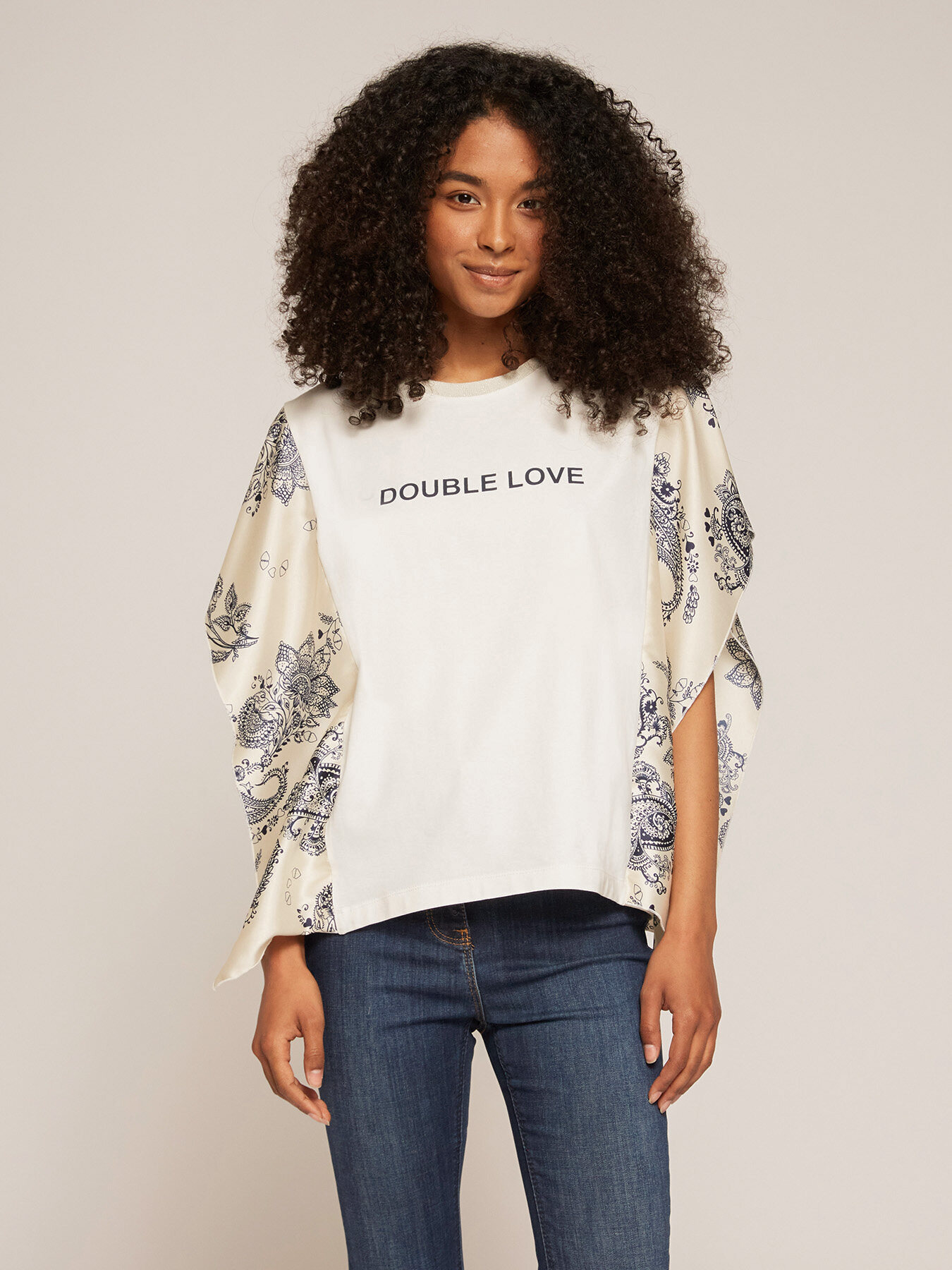 Scarf pattern oversized T-shirt image number 0