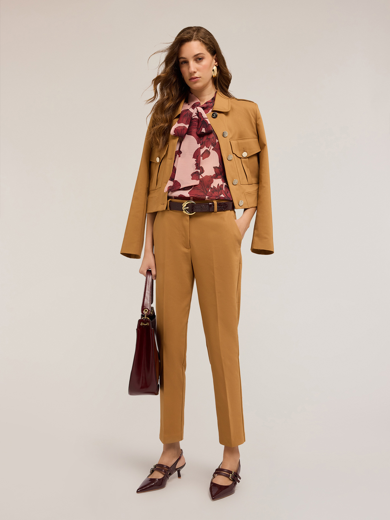 Regular pants image number 2