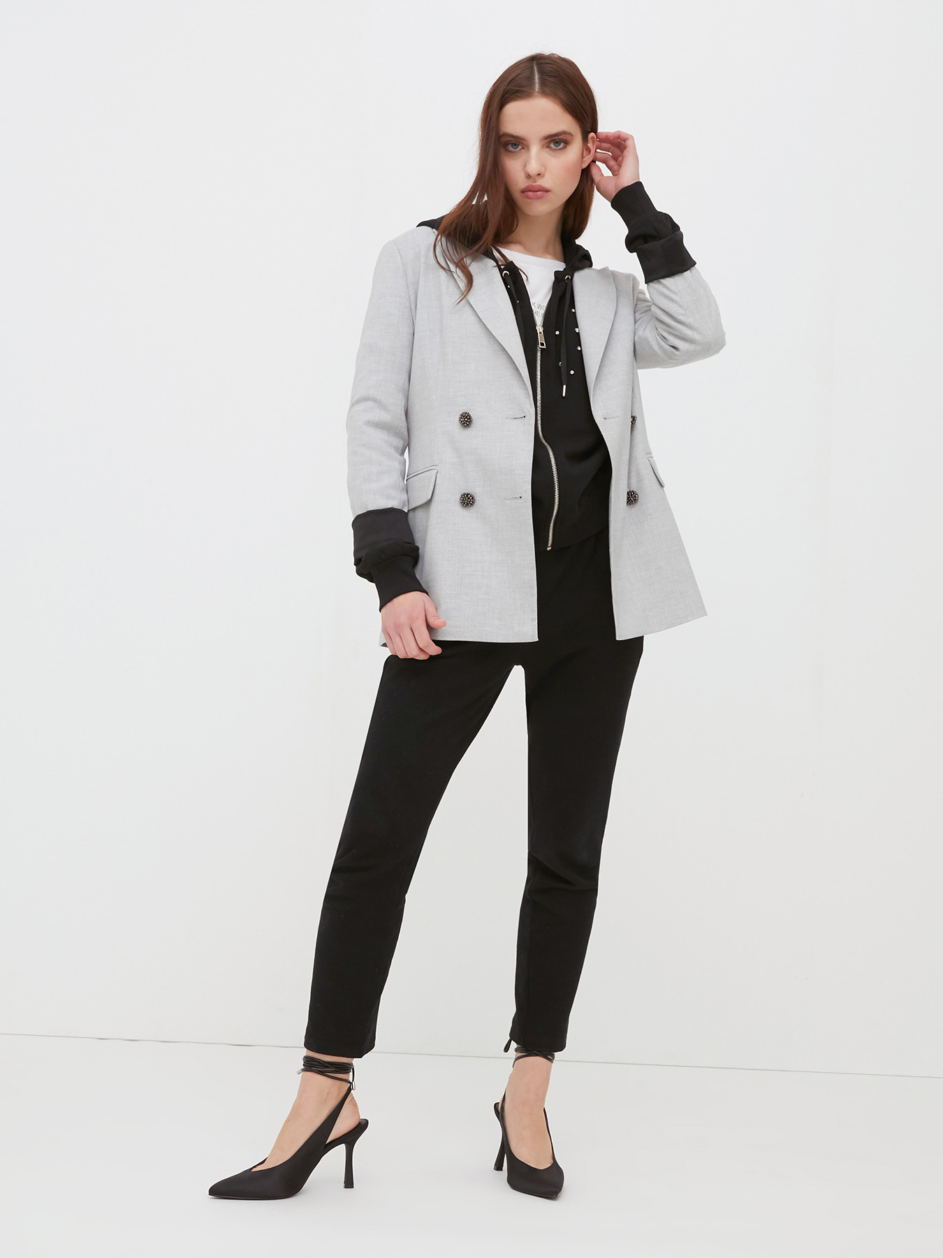 Blazer doppiopetto con bottoni gioiello image number 0