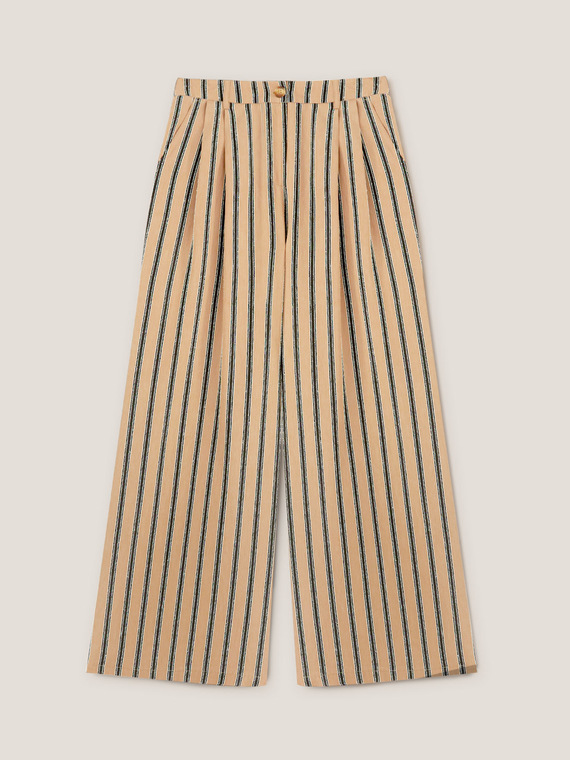 Pantalón modelo palazzo con pinzas de rayas