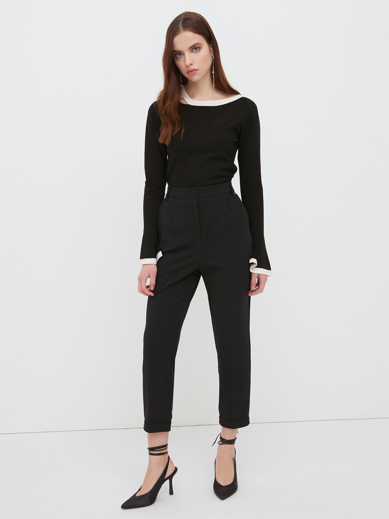 Two-tone sweater image number 0