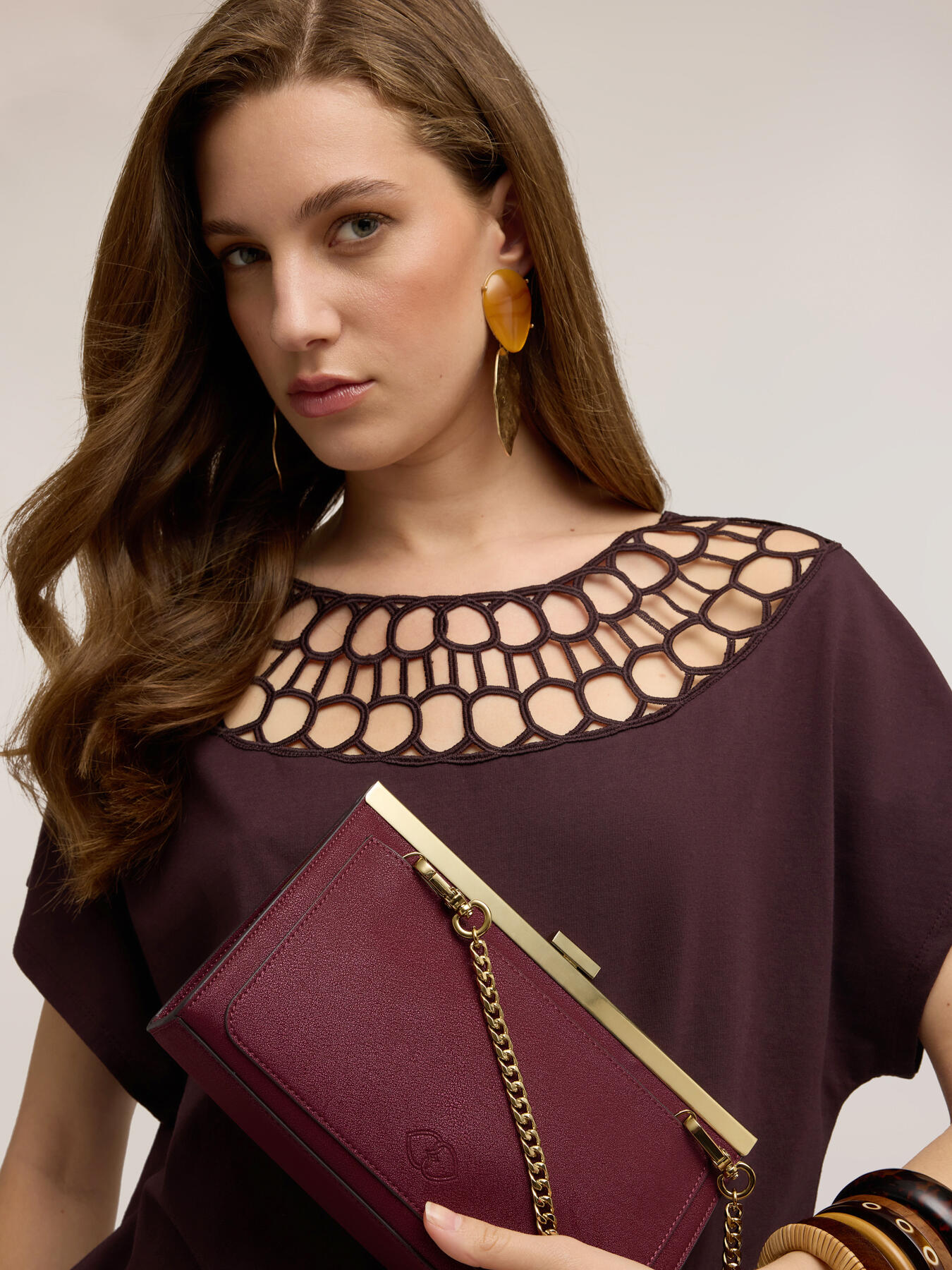 Laminierte Hartschalen-Clutch mit Kettenschulterriemen image number 0