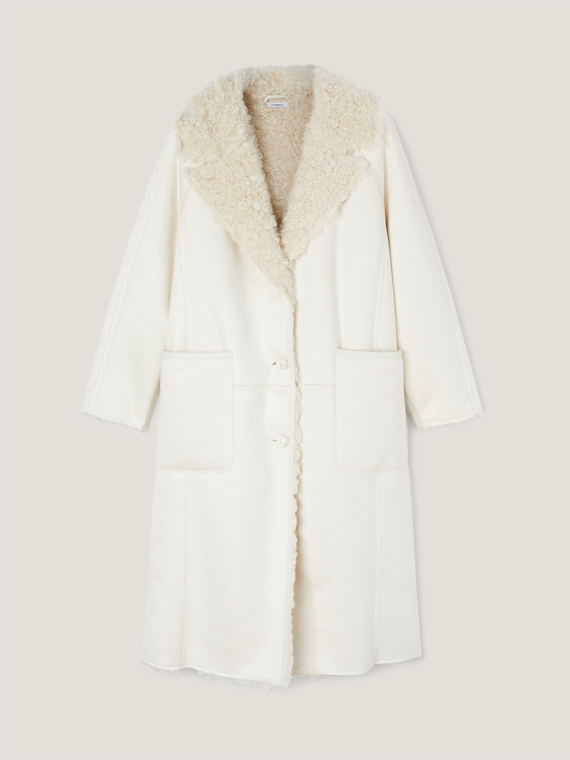 Long coat in hedgehog effect faux sheepskin