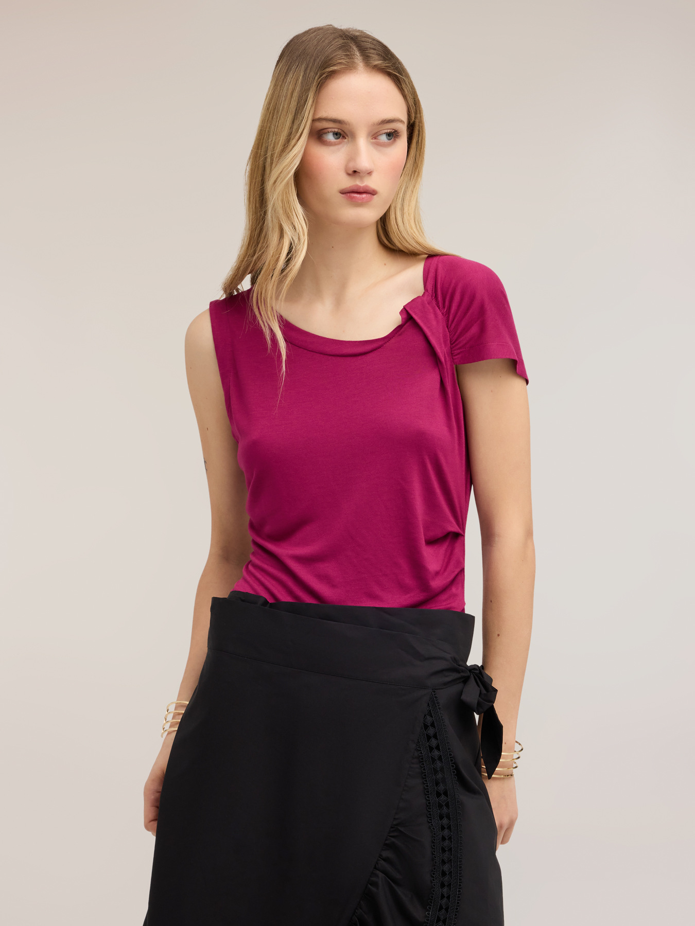 Asymmetric draped top image number 3